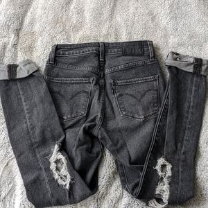 Levi's size 24